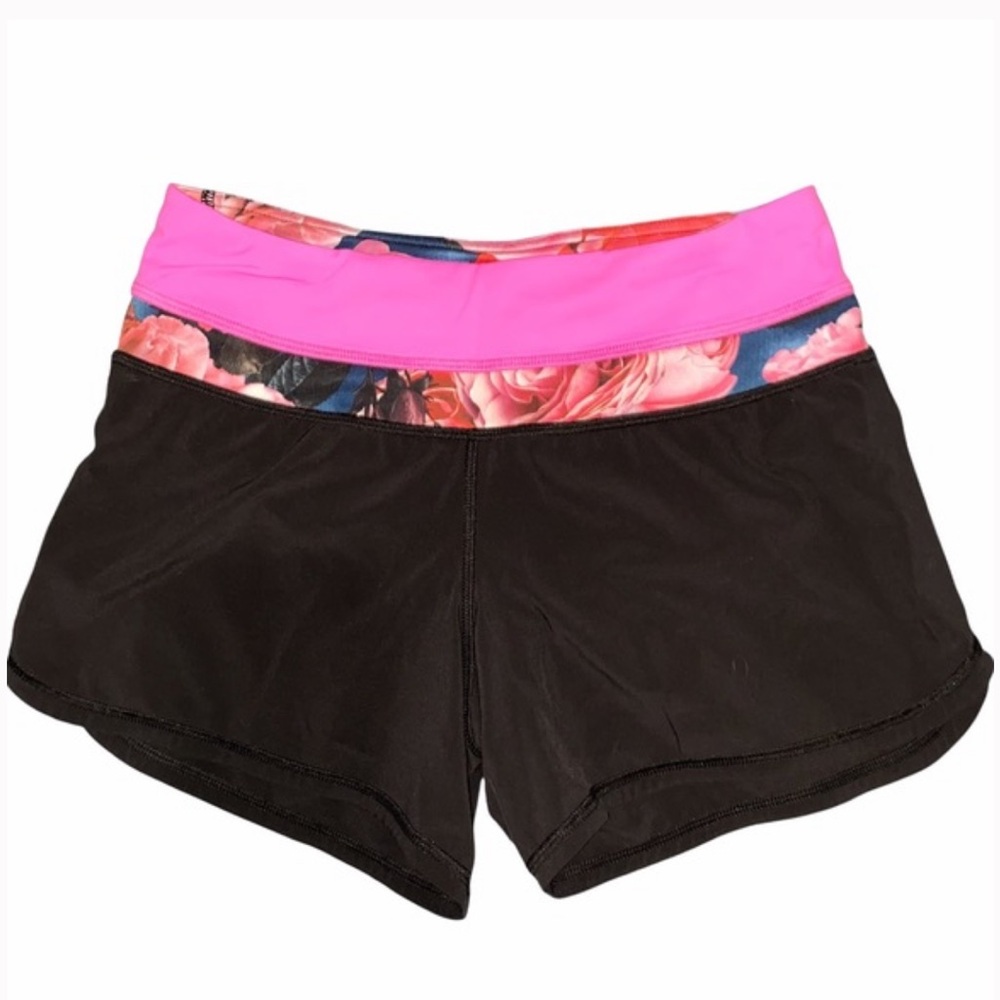 Lululemon Women's Black and Pink Floral speed time shorts